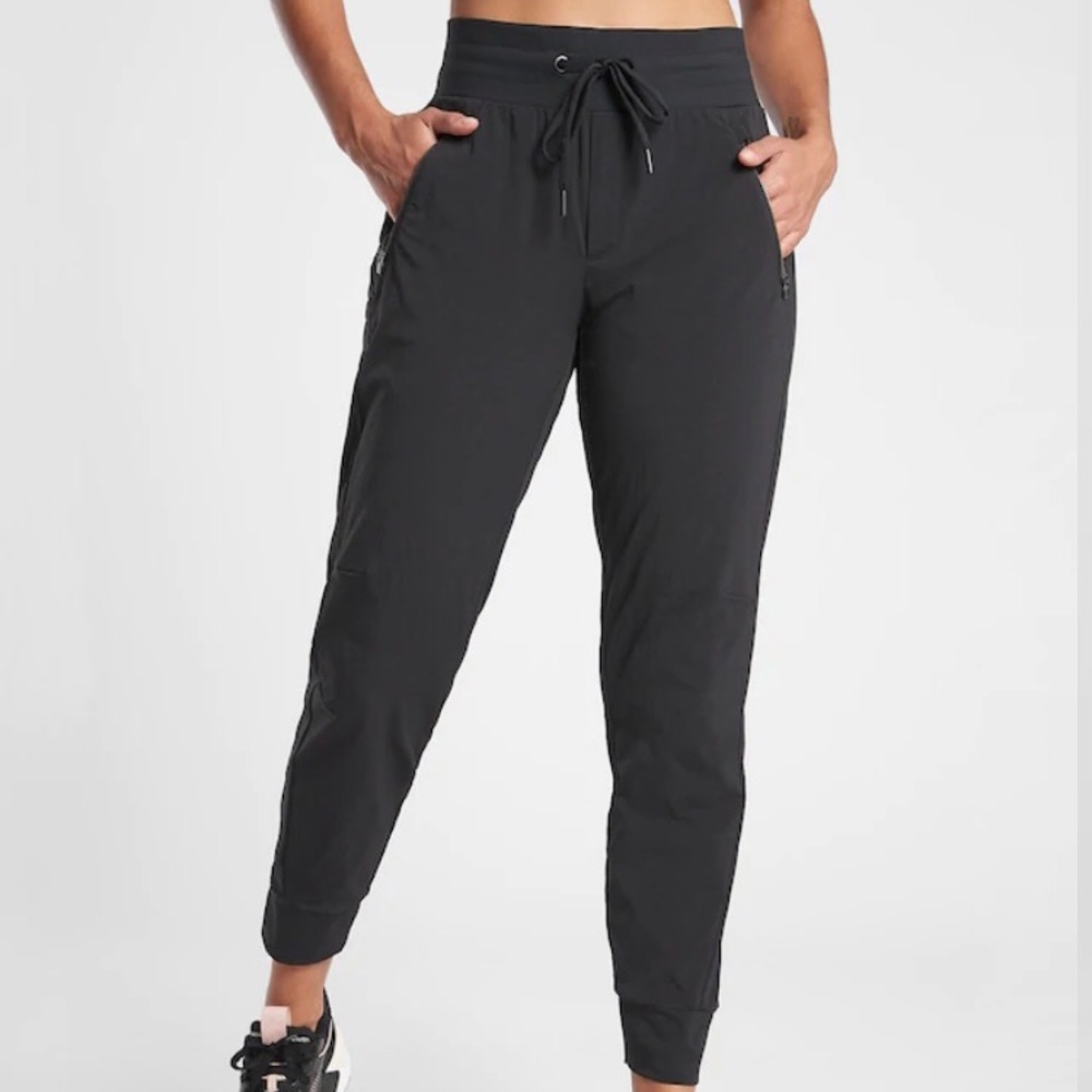 Athlete Black Trekkie Pants Size 6